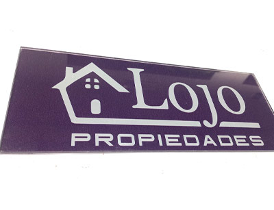 vinilos publicitarios para negocios ploteo vehicular ploteo de autos en San Miguel en Moreno Zona Oeste Norte de vidrieras
