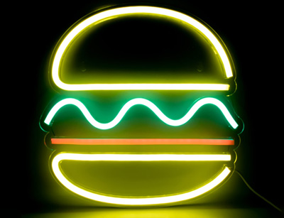 Cartel de hamburguesa con neón LED en San Miguel