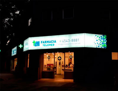 Marquesina con iluminación