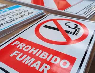 Señalética de prohibido fumar